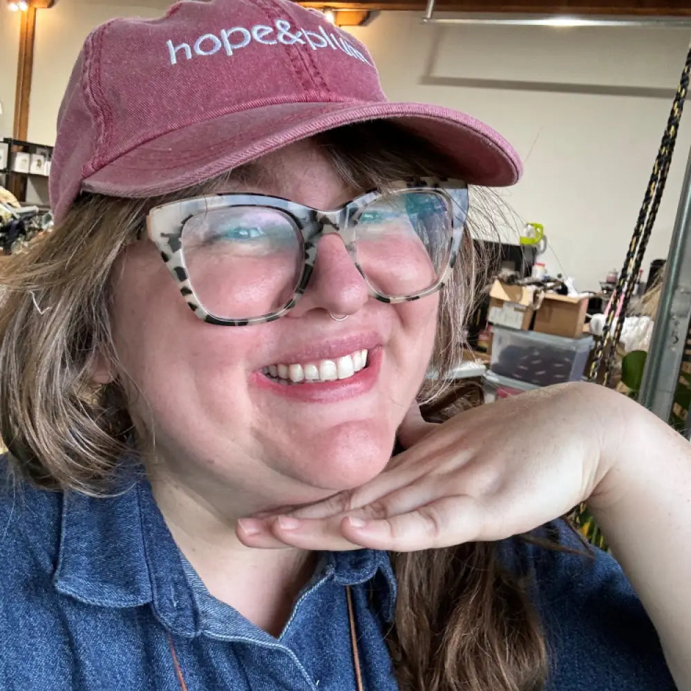 hope&plum Cap - Maroon baby carrier