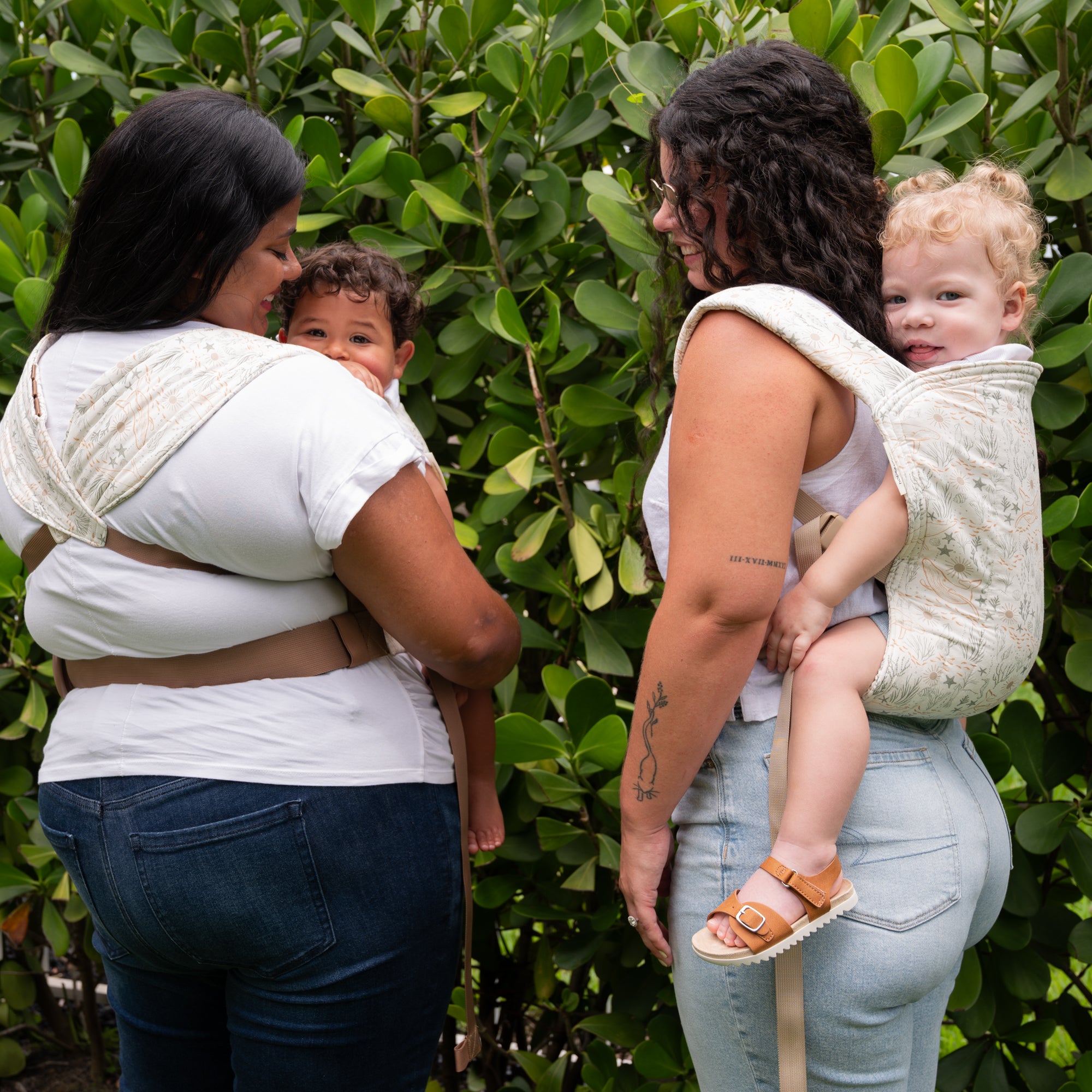 Cove - Lark Baby Carrier