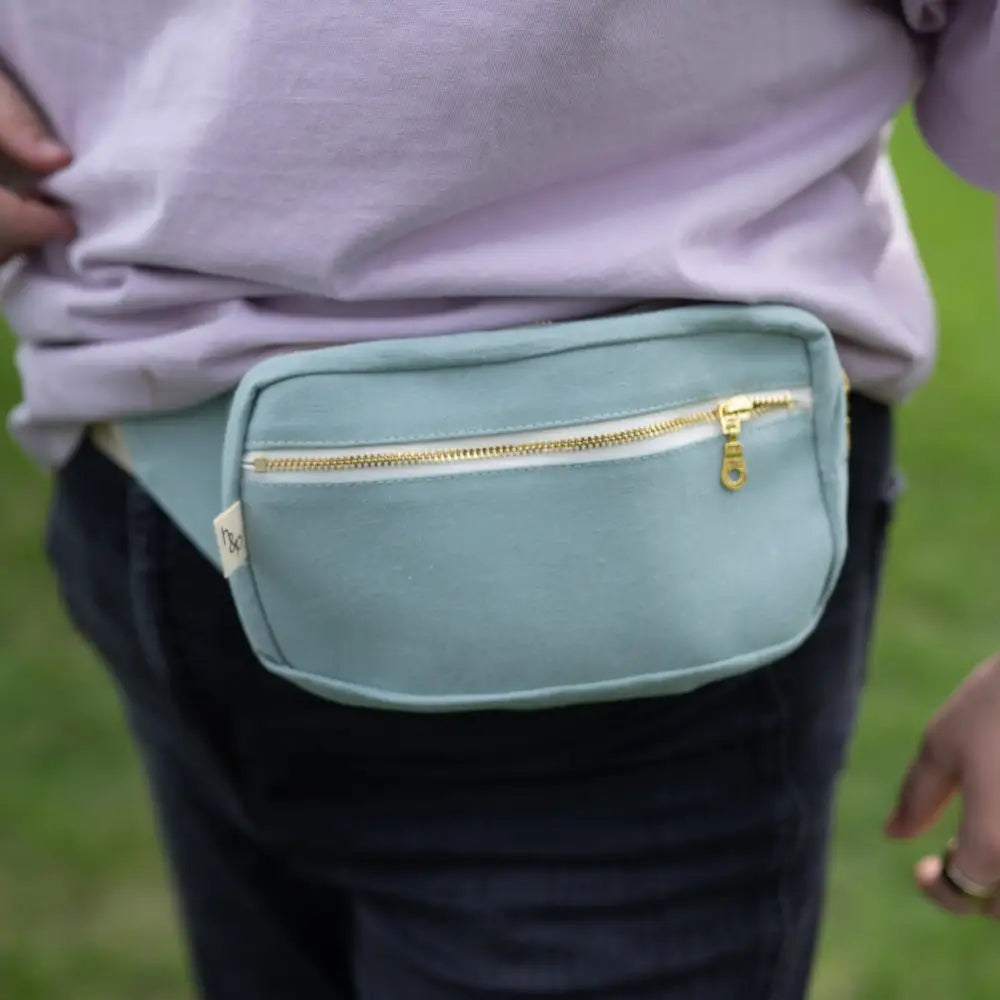 ’Almost Perfect’ - Accessories - Fanny Pack - Short / Daze