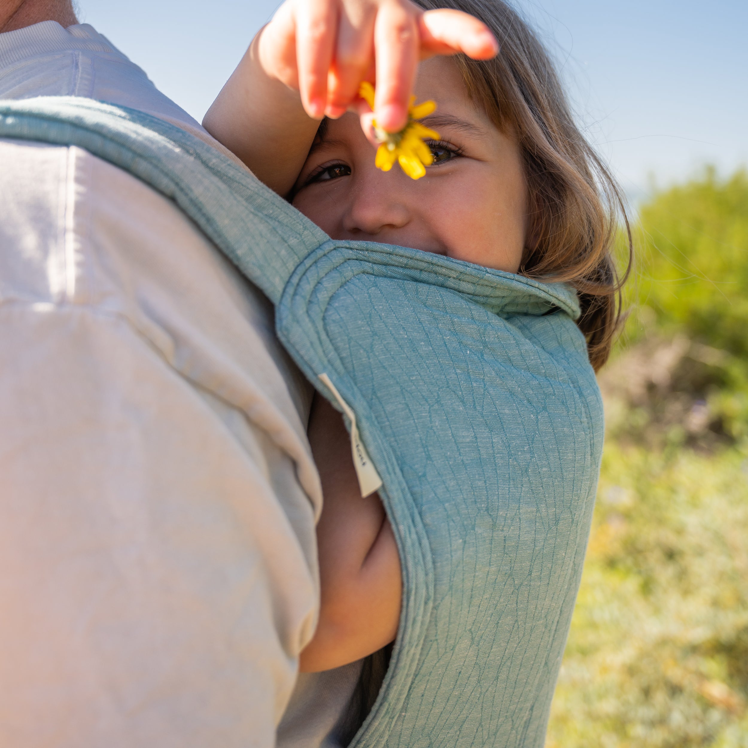 Maren Lark Kid Carrier