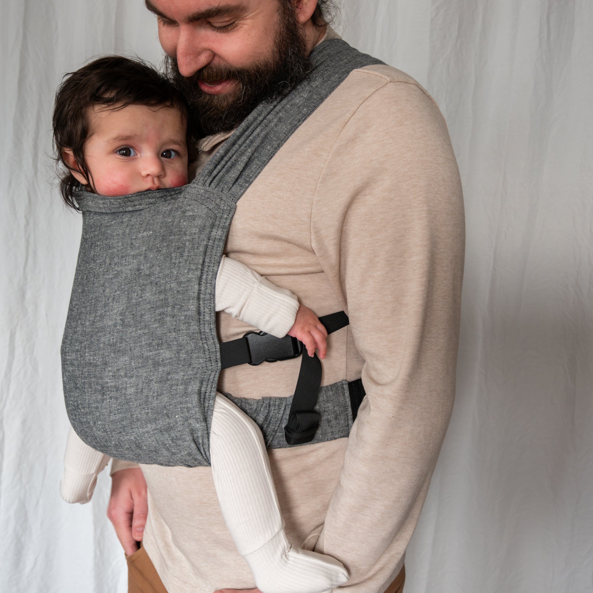 Obsidian Sprout Newborn Carrier