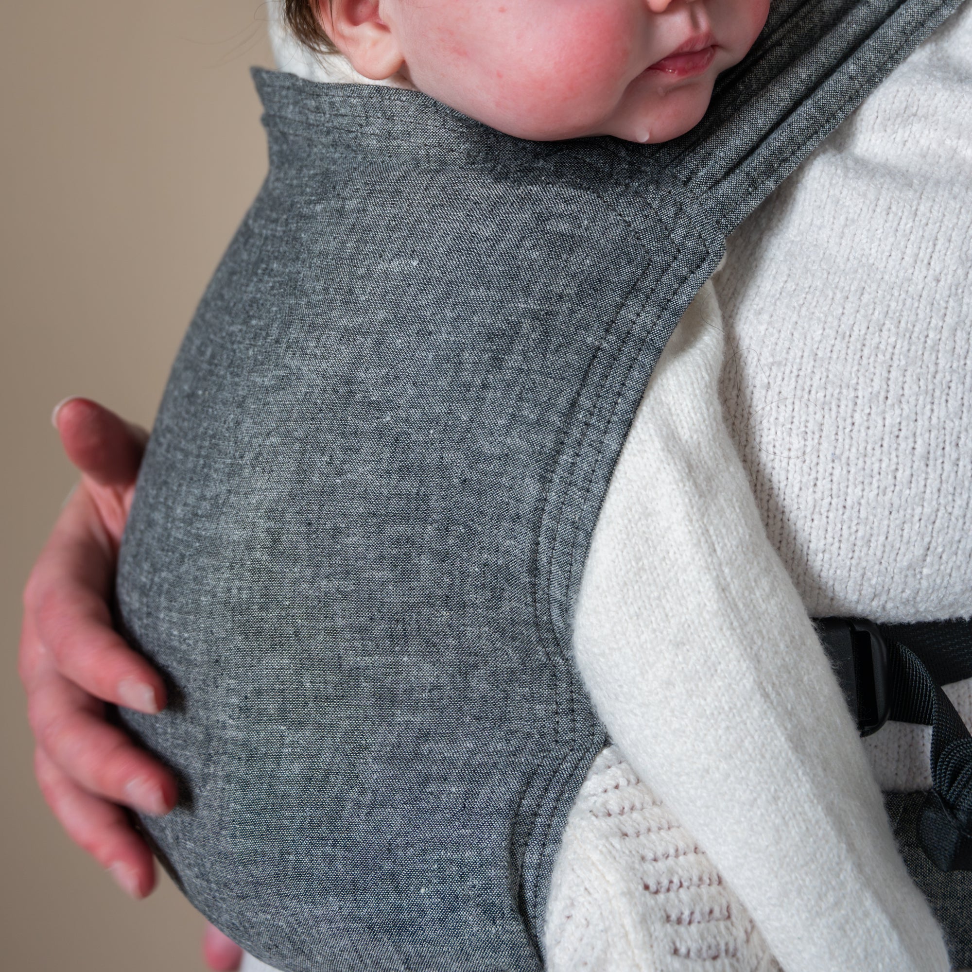 Obsidian Sprout Newborn Carrier