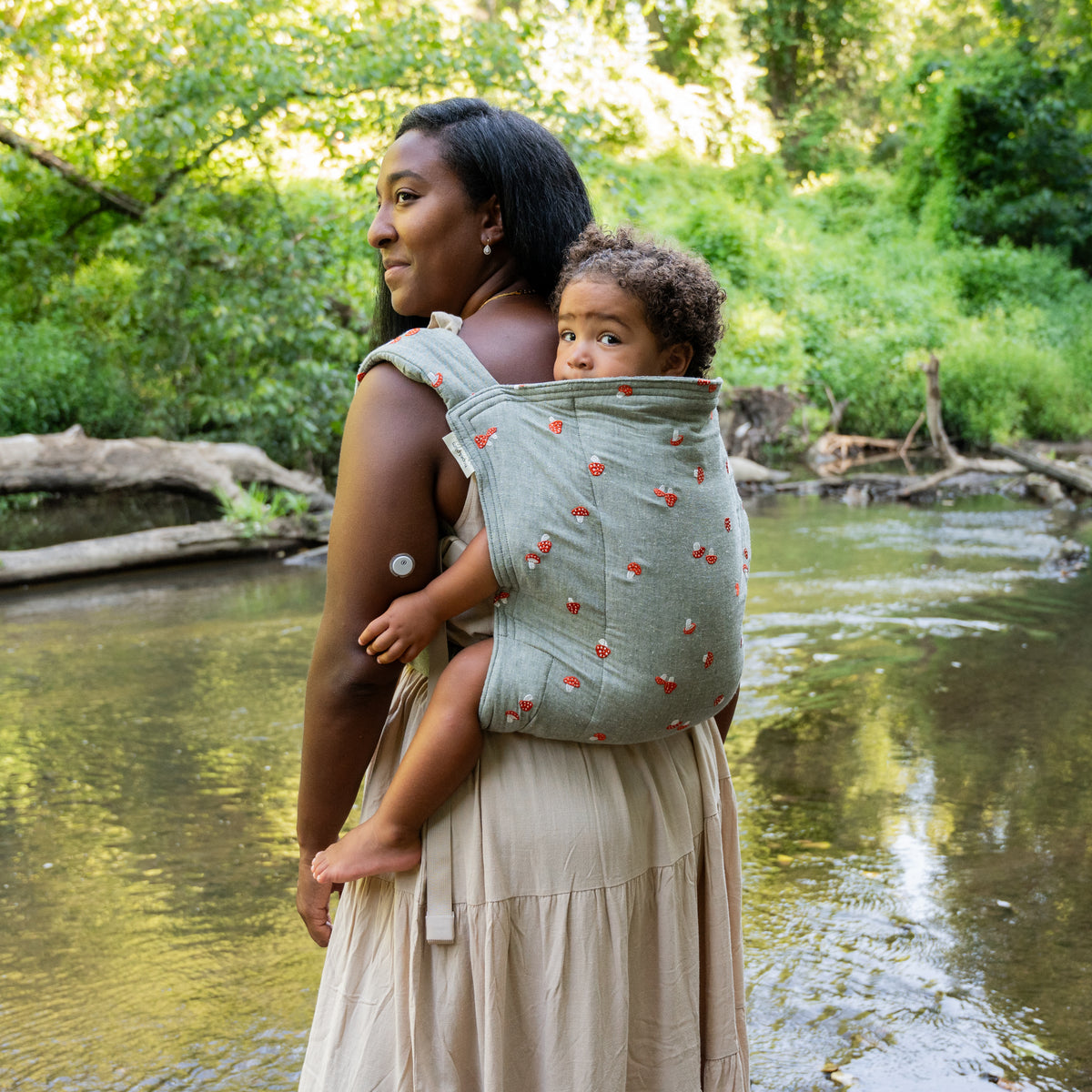 Amanita Lark Kid Carrier