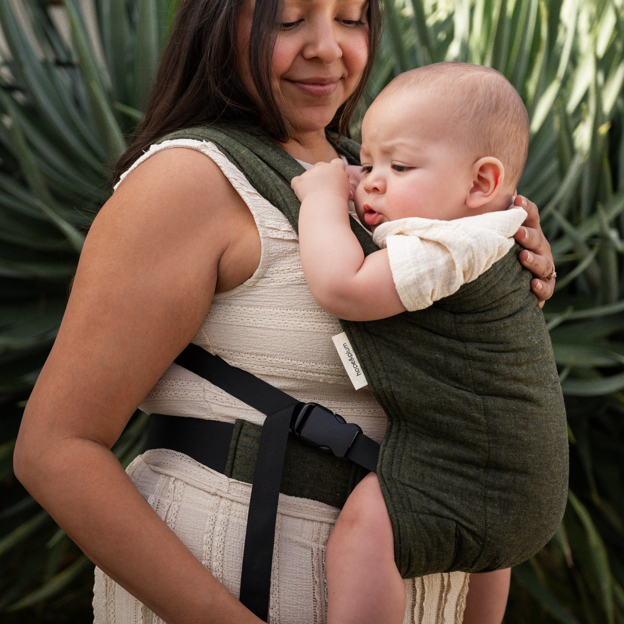 Grove Lark Baby Carrier