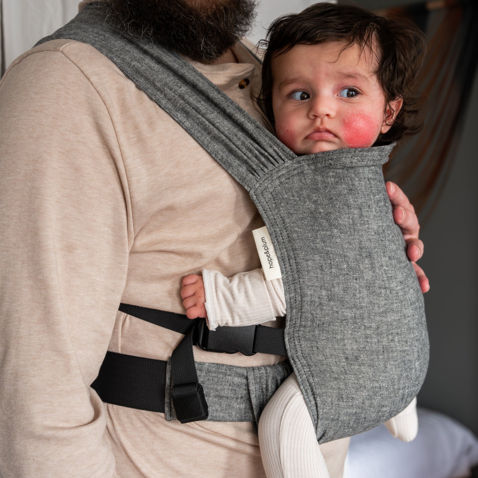 Obsidian Sprout Newborn Carrier