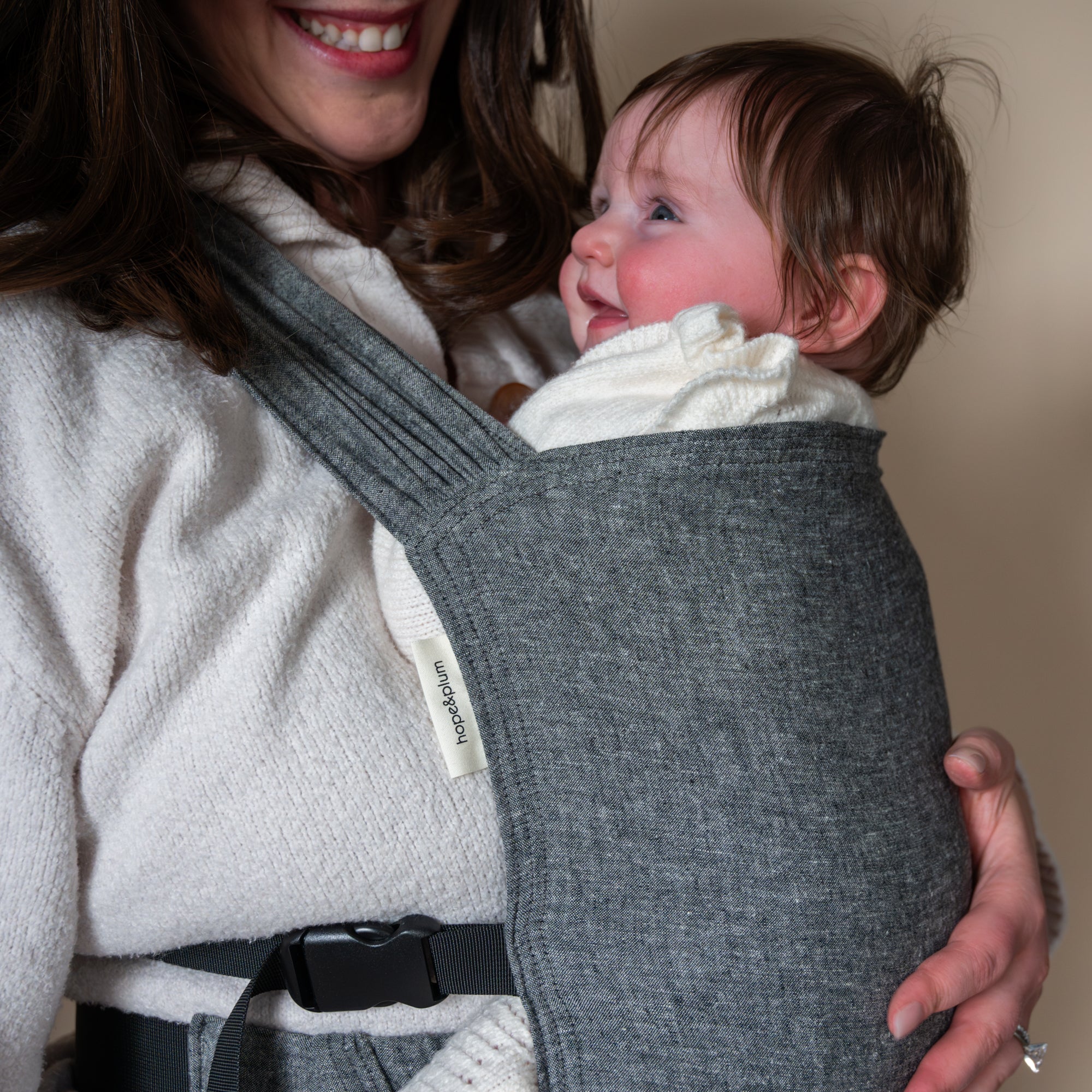 Obsidian Sprout Newborn Carrier