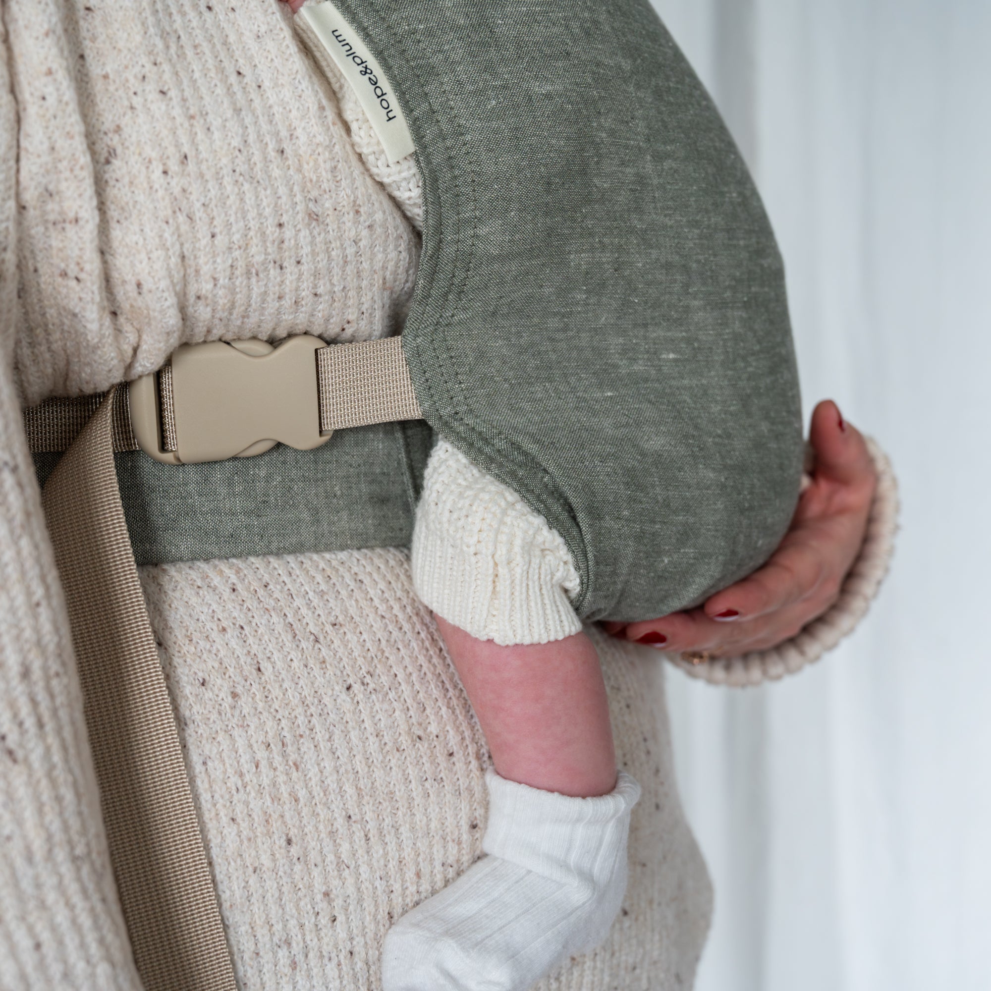 Palm Sprout Newborn Carrier