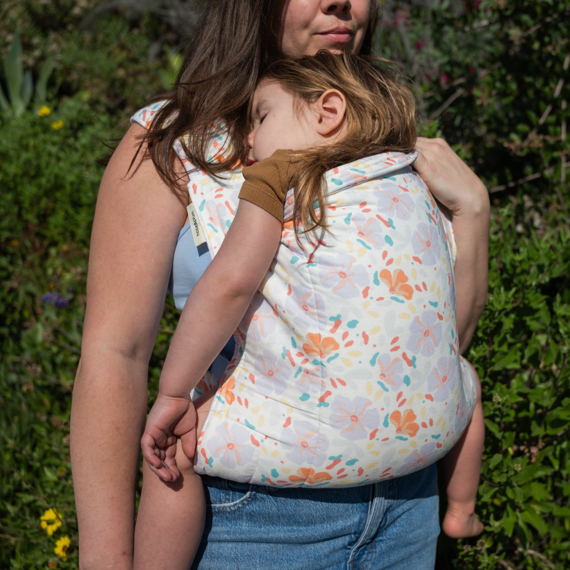 Petal Lark Kid Carrier